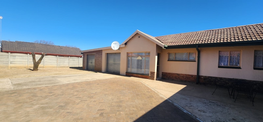 3 Bedroom Property for Sale in Ellaton North West